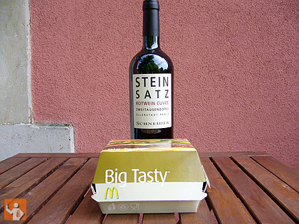 Steinsatz. Steinsatz.